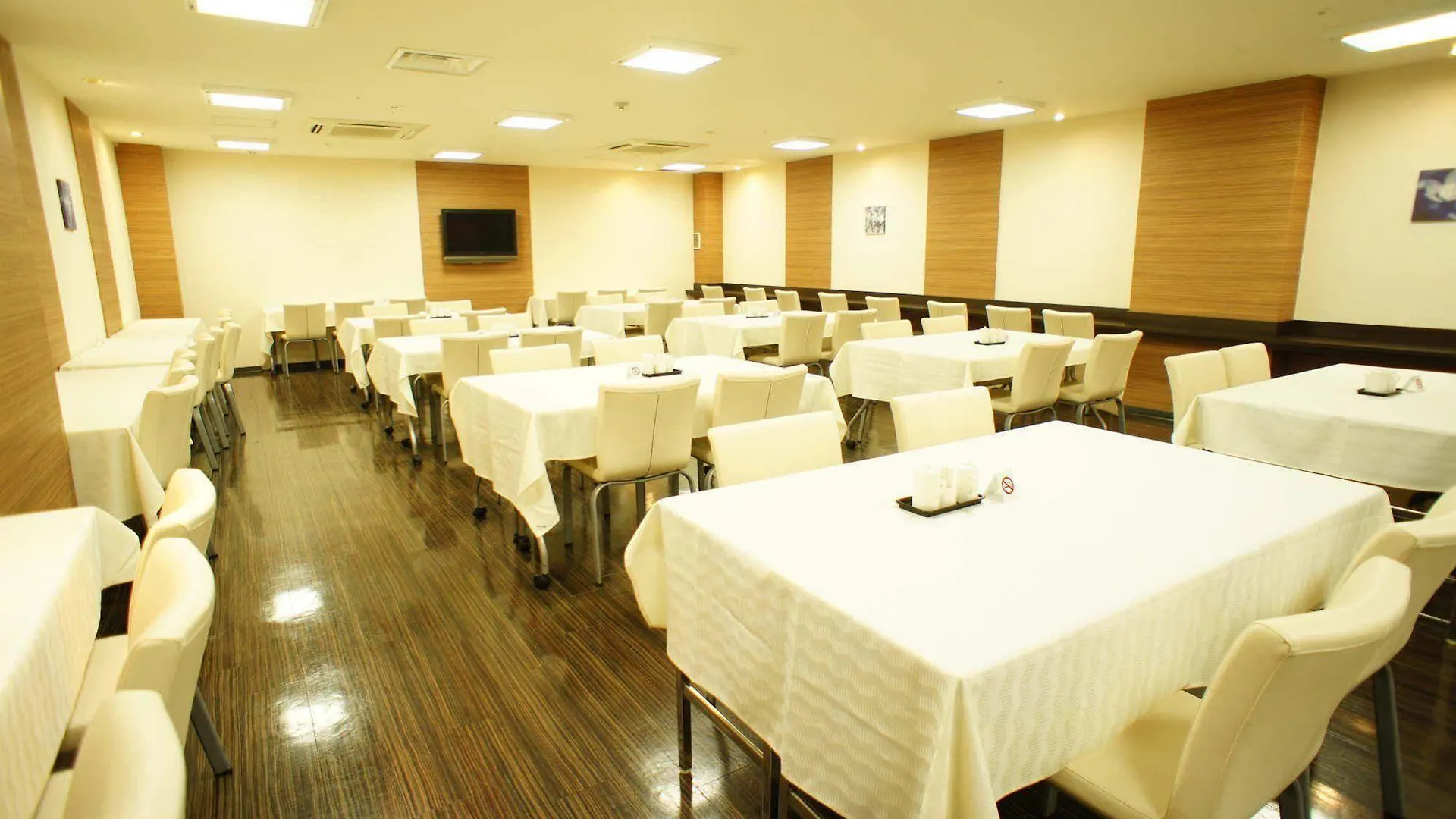 Kobe Plaza Hotel